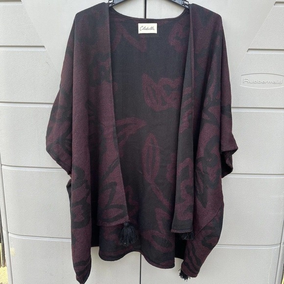 Cleobella Burgundy Sevigny Capelet Poncho Cape Wrap Tassels OSFM - Picture 2 of 13